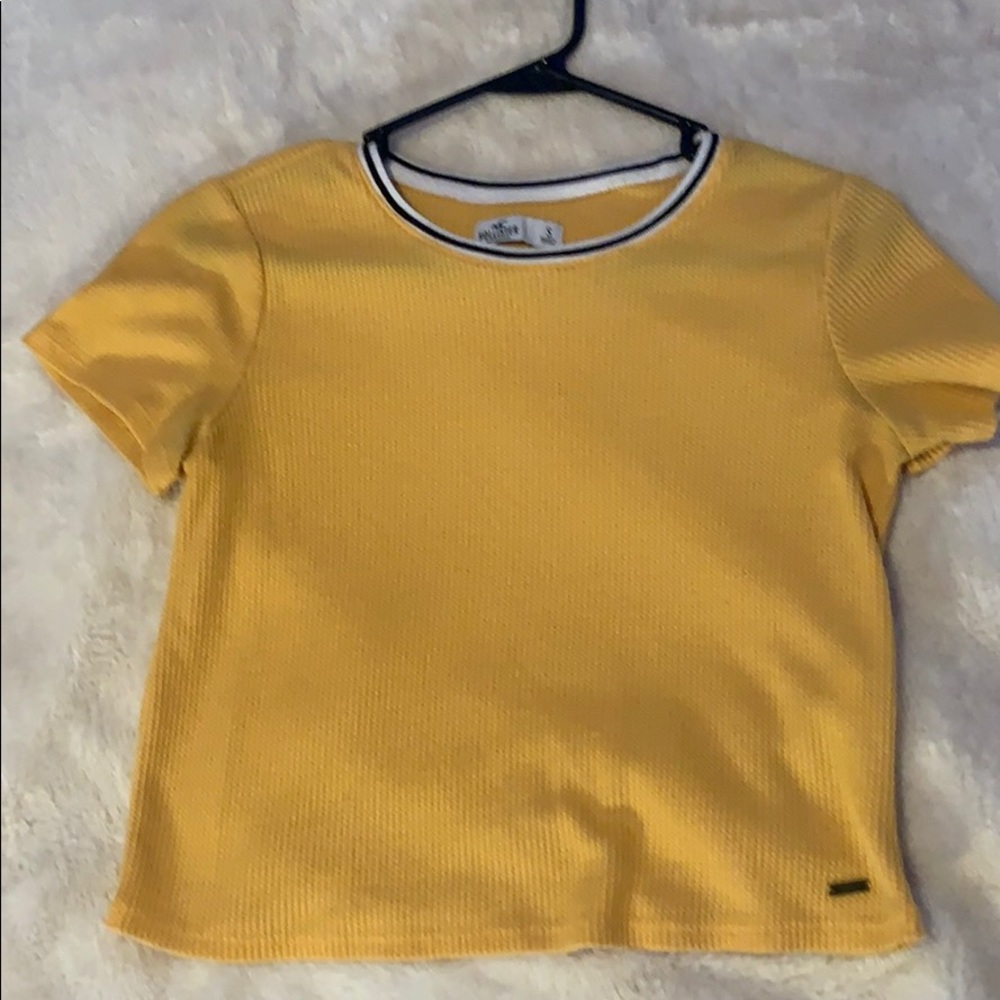 Hollister Tee